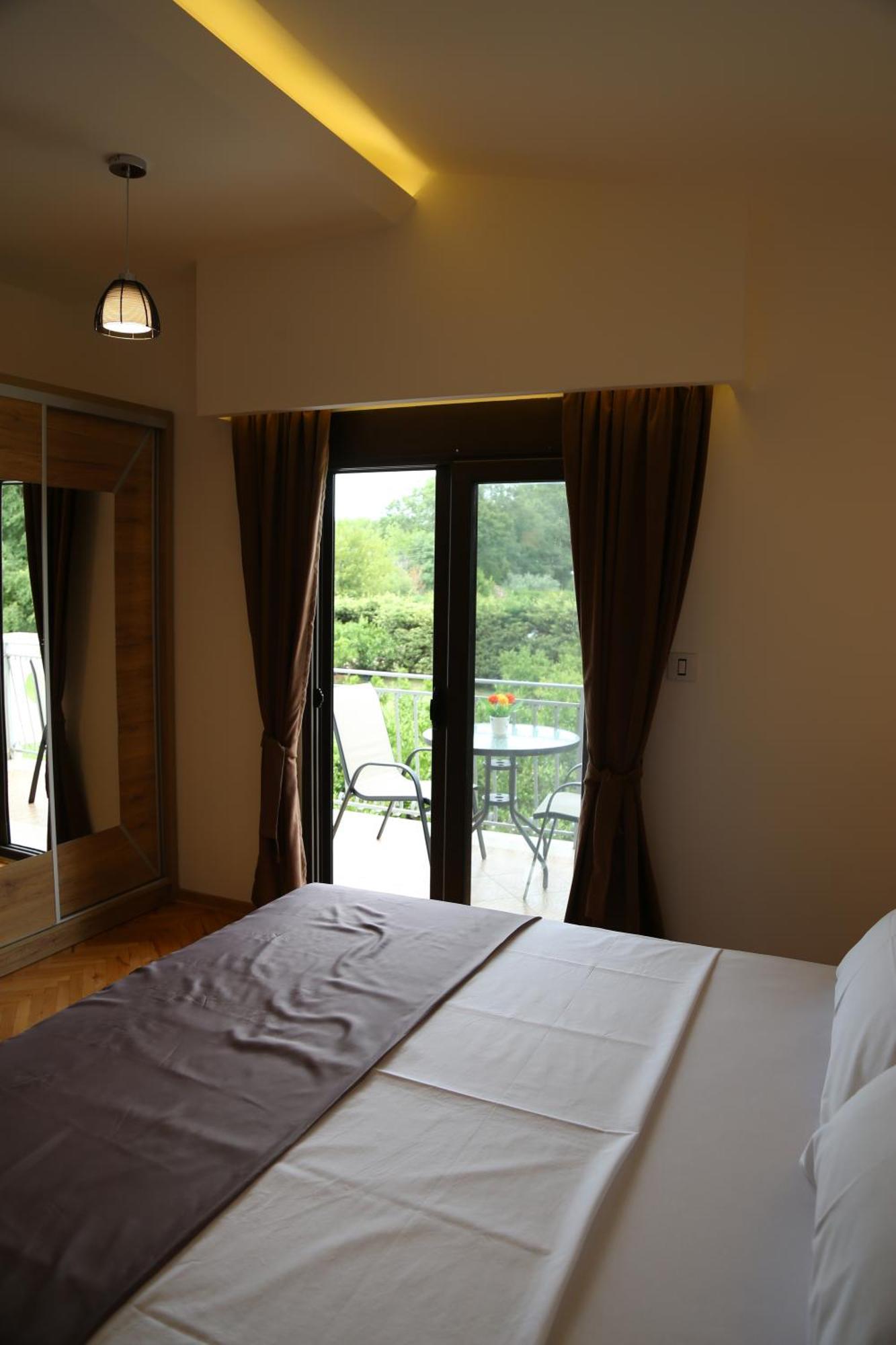 Hotel Comfort & Villas Donji Stoj Exteriér fotografie